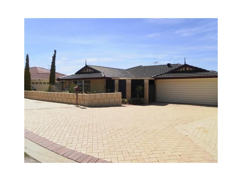 2 Kilmarnock Loop, Kinross WA 6028