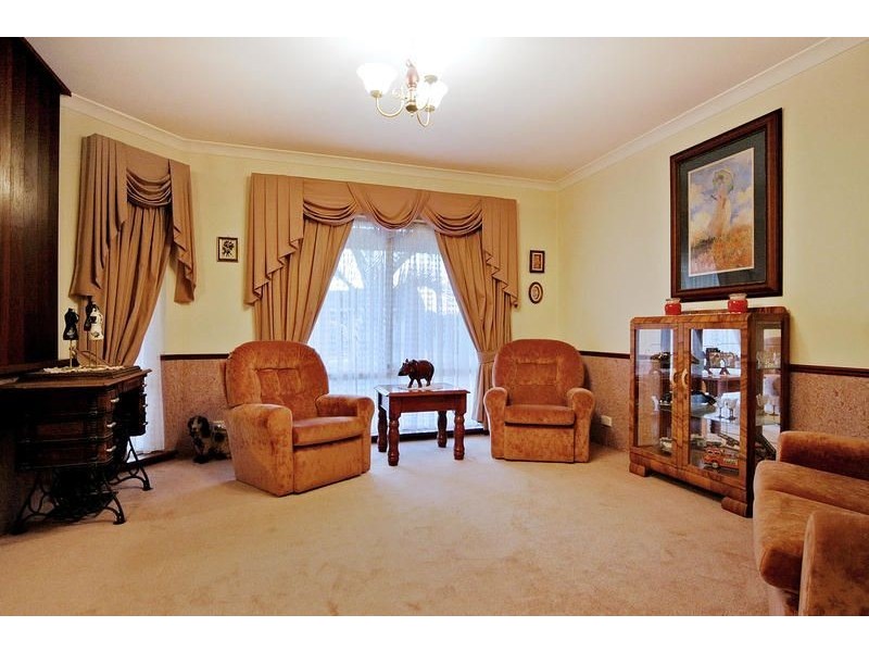 5 Vilamour Close, Currambine WA 6028