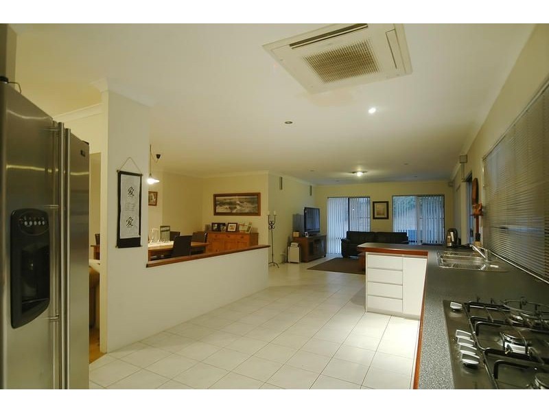 14 Wandana Grove, Currambine WA 6028