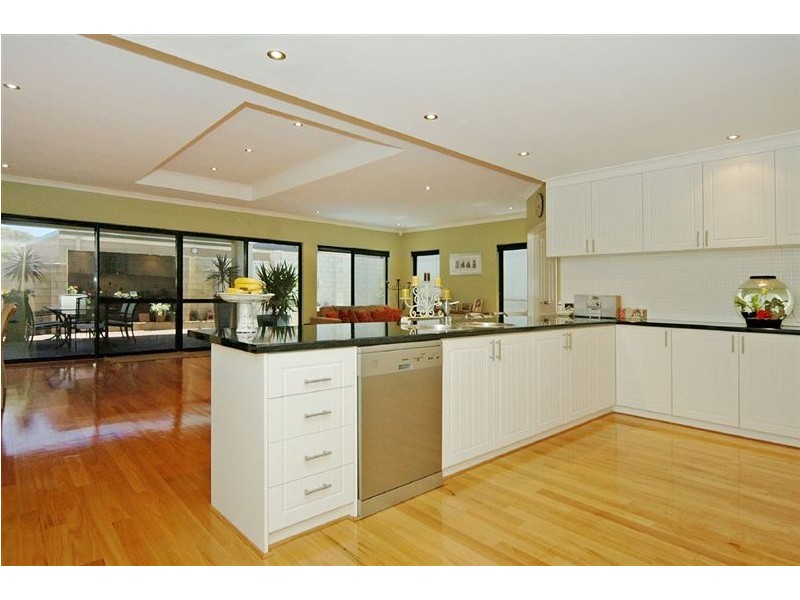 7 Whitehaven Avenue, Burns Beach WA 6028