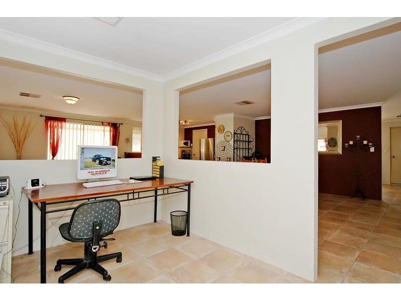 135 St Stephens Crescent, Tapping WA 6065