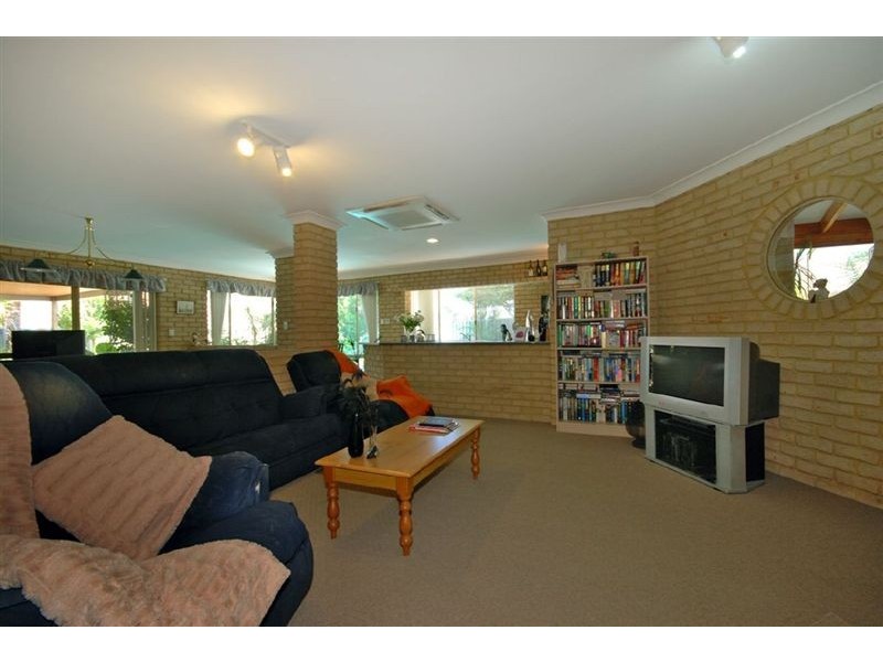 7 Quesnel Place, Joondalup WA 6027
