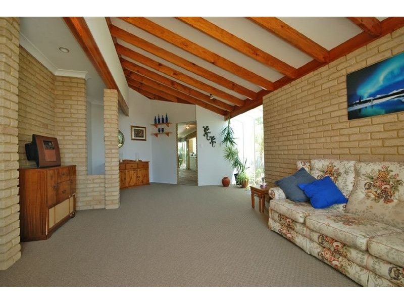 7 Quesnel Place, Joondalup WA 6027