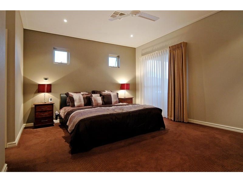 6 Calita Pass, Carramar WA 6031