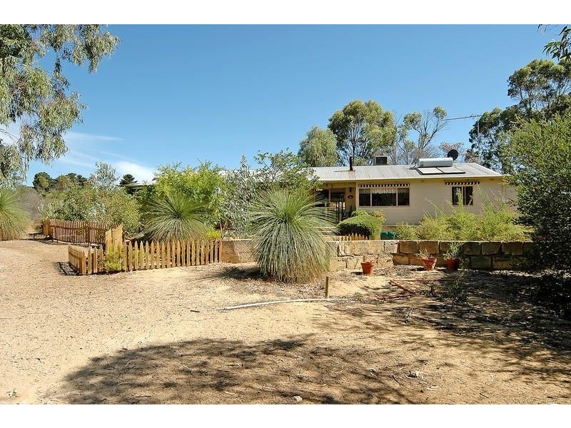 44 Walding Road, Carabooda WA 6033