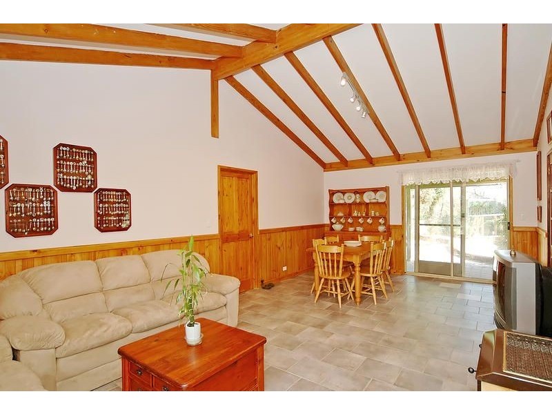 44 Walding Road, Carabooda WA 6033