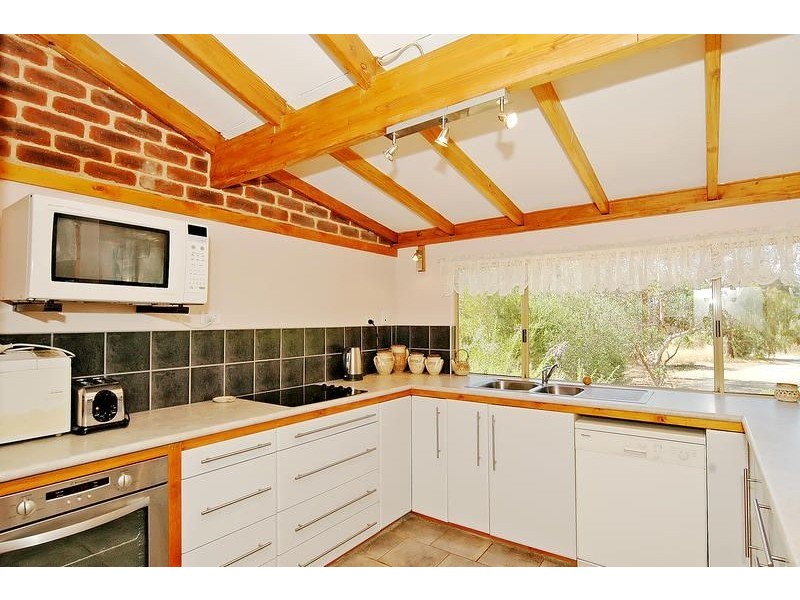 44 Walding Road, Carabooda WA 6033