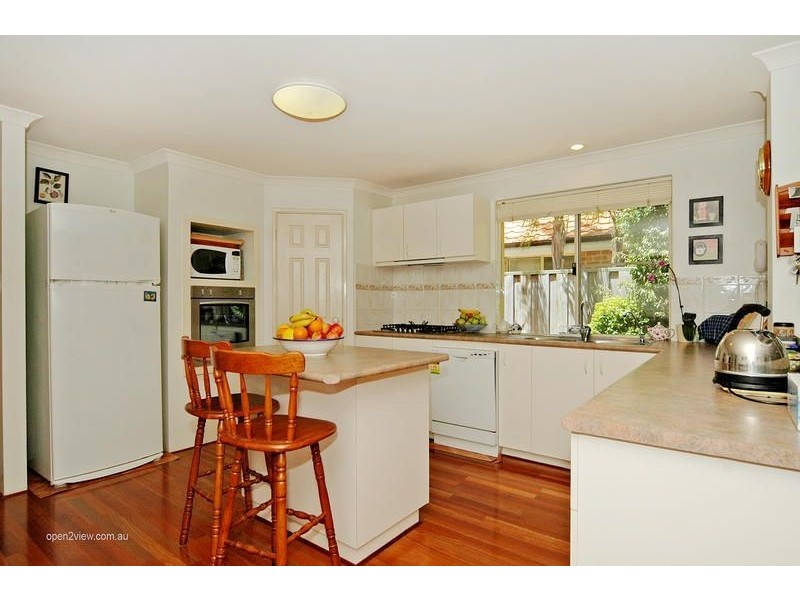 8 St Pauls Crescent, Joondalup WA 6027