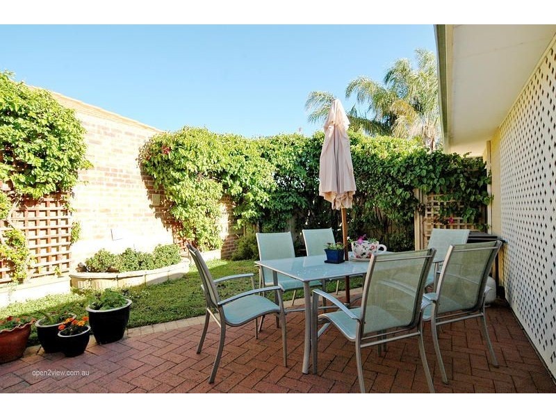 8 St Pauls Crescent, Joondalup WA 6027