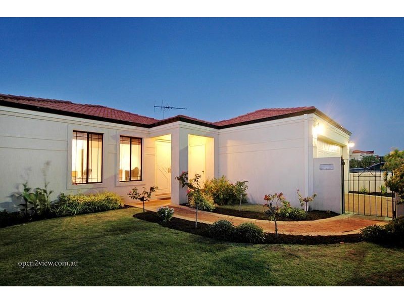 32 Miramare Boulevard, Currambine WA 6028
