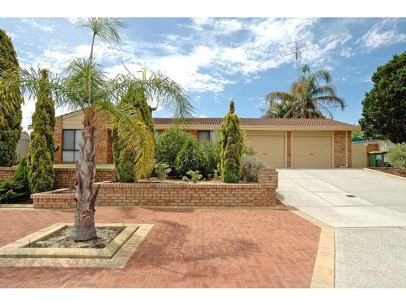 8 Alperton Court, Kingsley WA 6026