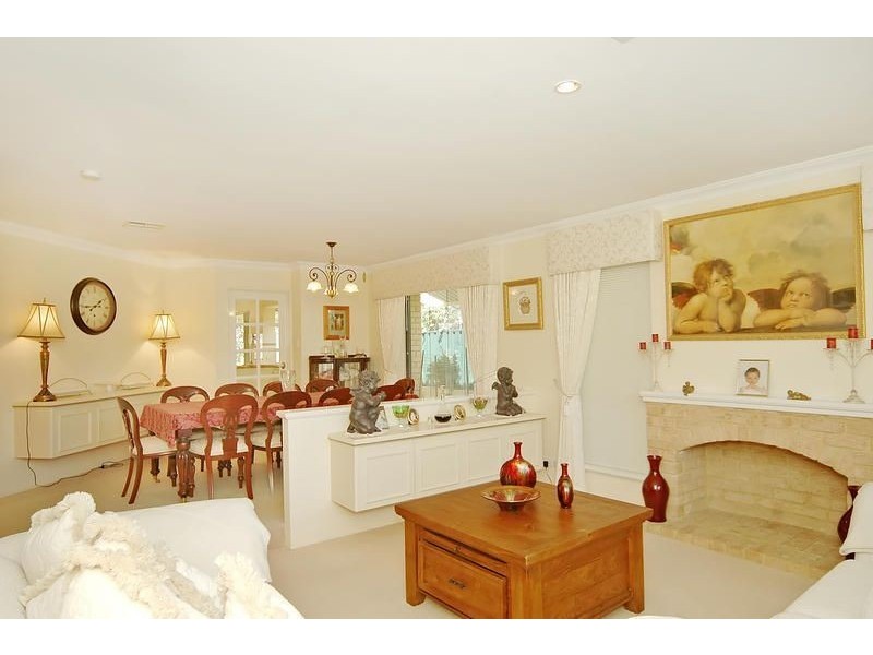 17 Ocean Gate Parade, Iluka WA 6028