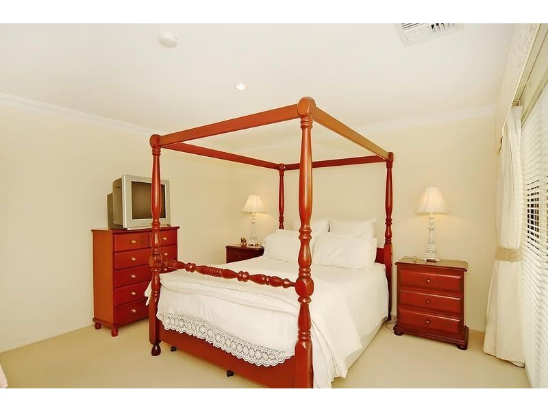 17 Ocean Gate Parade, Iluka WA 6028