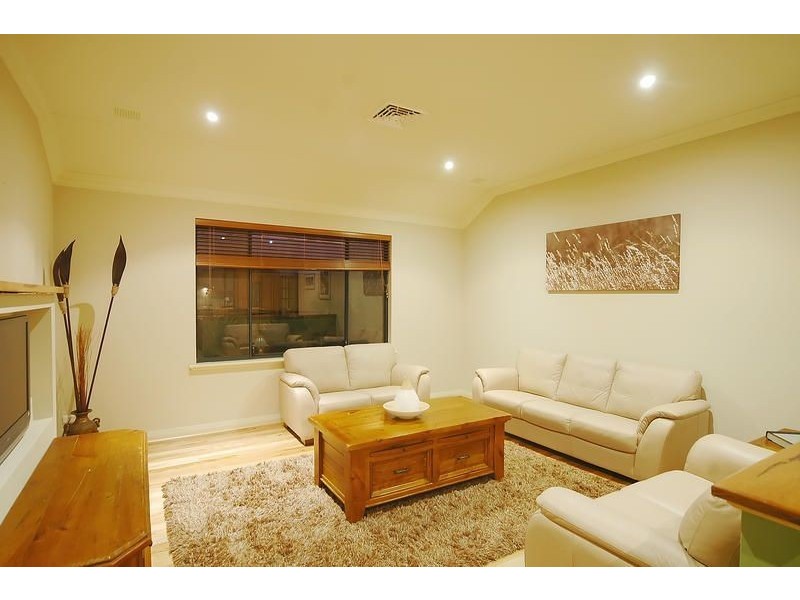 2 Connaught Way, Currambine WA 6028