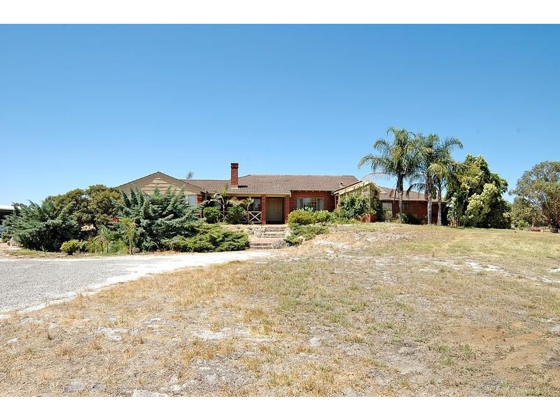 704 Lord Street, Henley Brook WA 6055