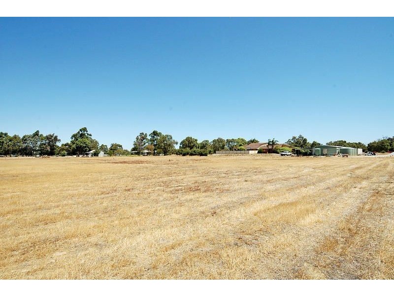 704 Lord Street, Henley Brook WA 6055