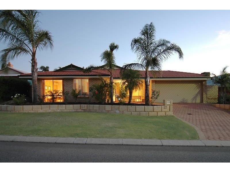 27 Oakland Hills Boulevard, Currambine WA 6028