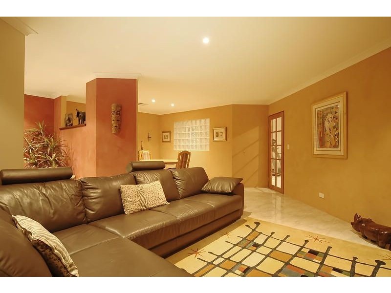 27 Oakland Hills Boulevard, Currambine WA 6028