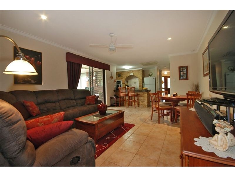 23 Sunart Close, Hamersley WA 6022