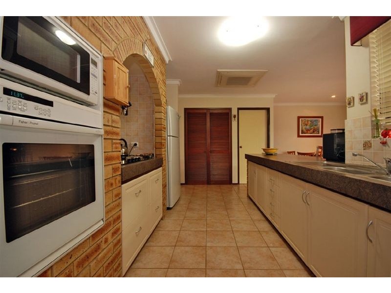 23 Sunart Close, Hamersley WA 6022