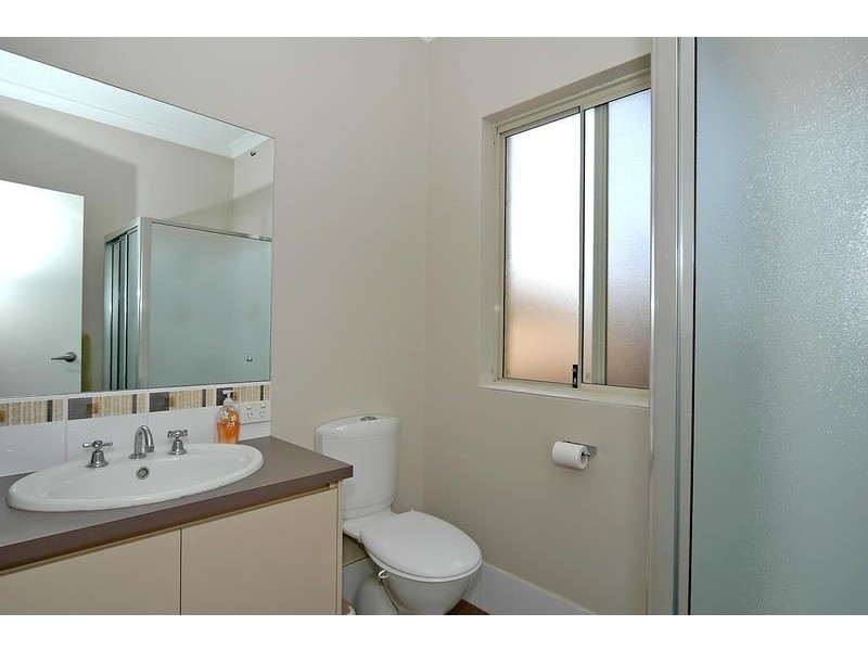 34 Simmonds Pass, Ellenbrook WA 6069