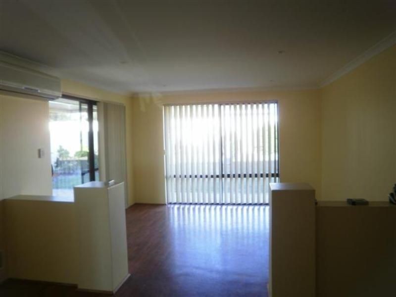 5 Harrington Avenue, Tapping WA 6065