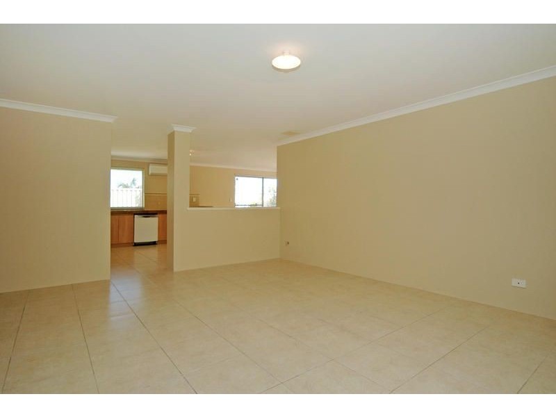 36 Jindare Loop, Carramar WA 6031