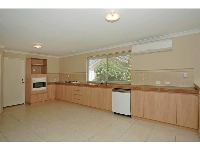36 Jindare Loop, Carramar WA 6031