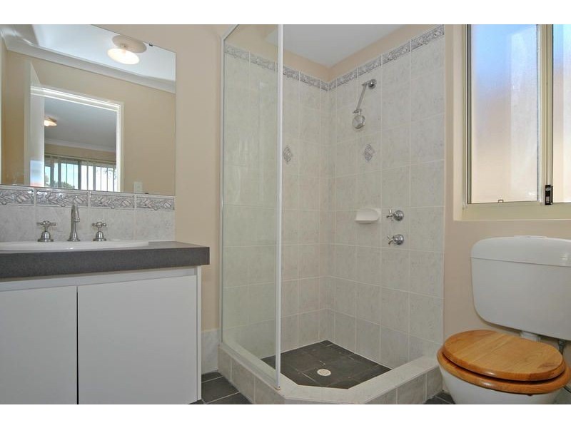 36 Jindare Loop, Carramar WA 6031