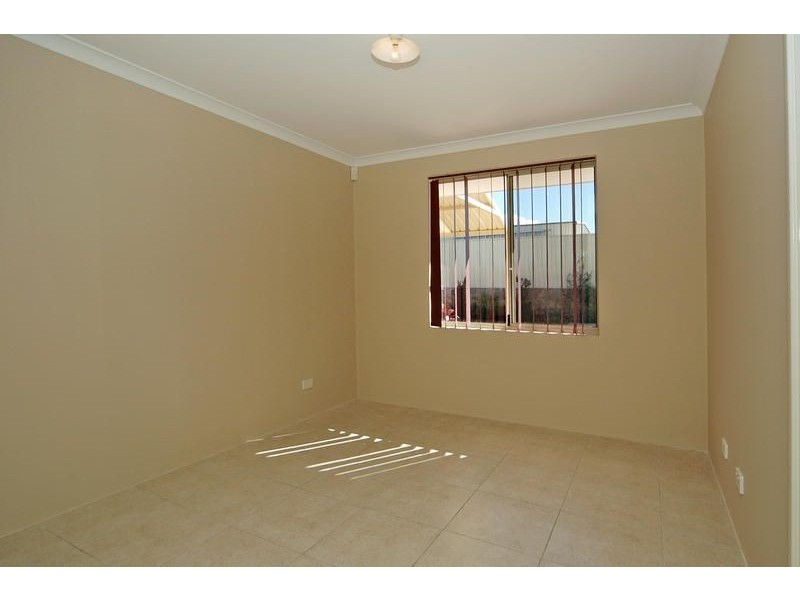 36 Jindare Loop, Carramar WA 6031