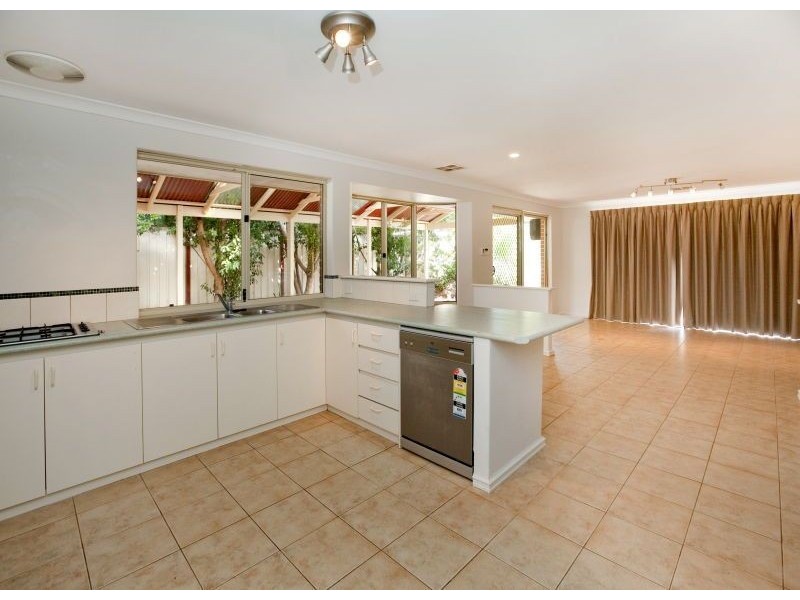 89 Roxburgh Circle, Kinross WA 6028