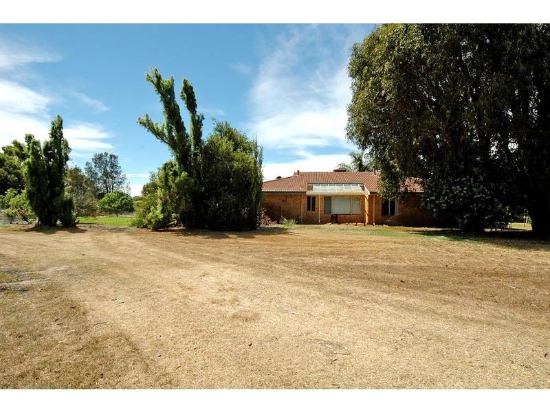 93 Safari Place, Carabooda WA 6033