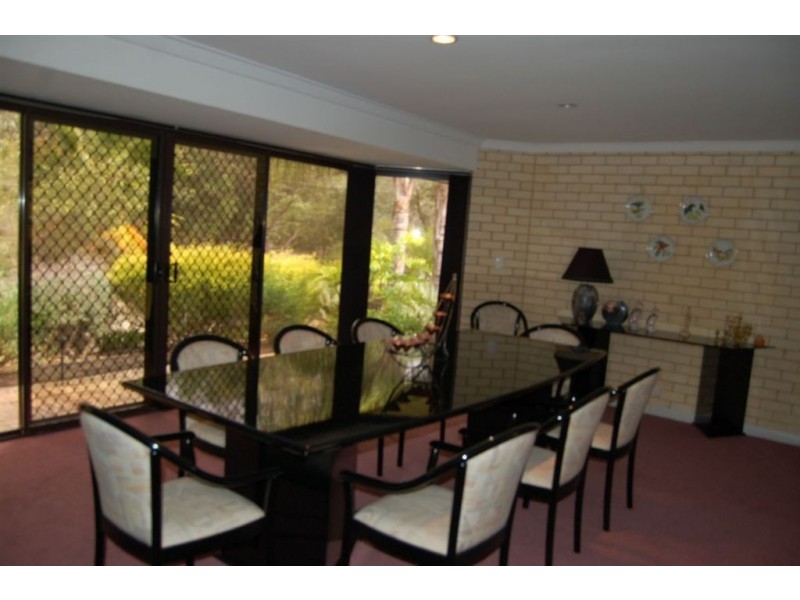 201 Rousset Road, Mariginiup WA 6065