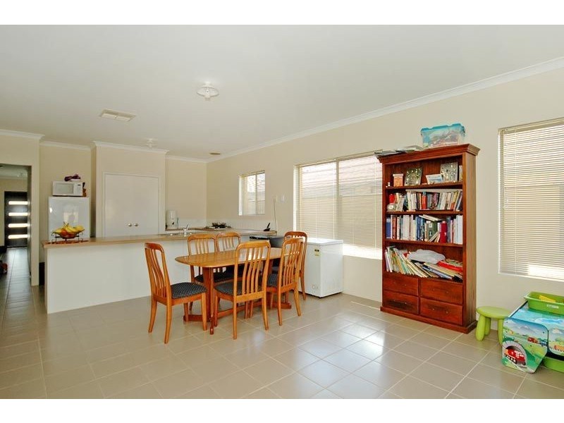 2 Nalgan Court, Carramar WA 6031