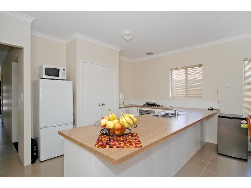 2 Nalgan Court, Carramar WA 6031