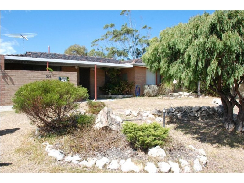 301 Camberwarra Drive, Craigie WA 6025