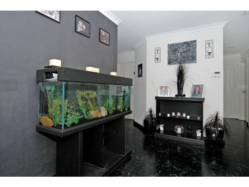 4 Kanto Court, Marangaroo WA 6064