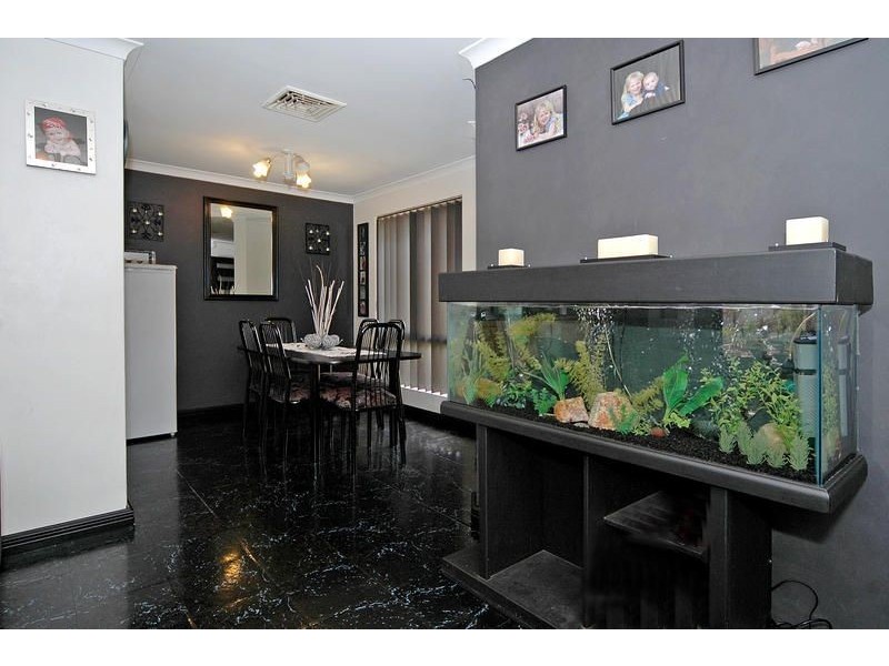 4 Kanto Court, Marangaroo WA 6064