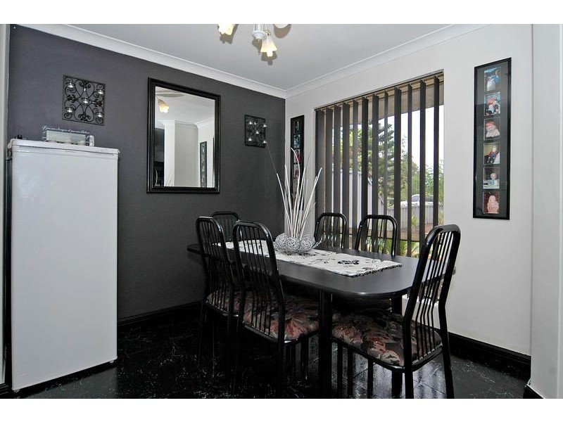 4 Kanto Court, Marangaroo WA 6064