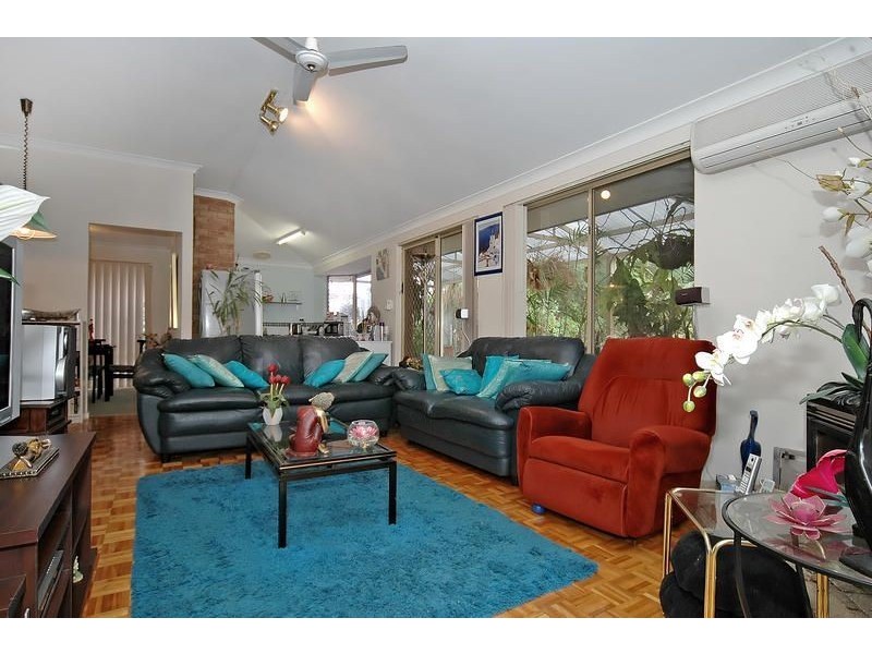 44 Emerald Way, Edgewater WA 6027