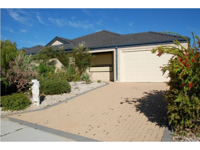 18 Pennine Pass, Merriwa WA 6030