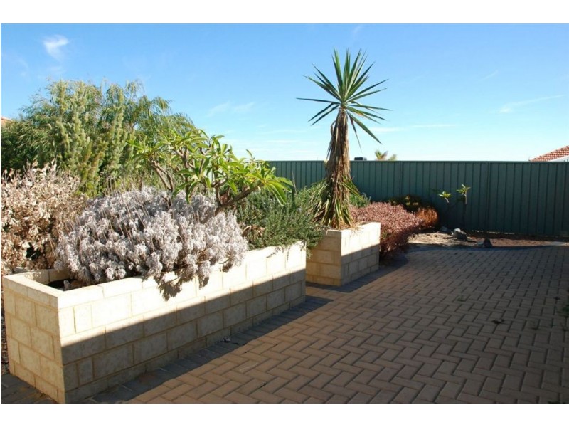 18 Pennine Pass, Merriwa WA 6030