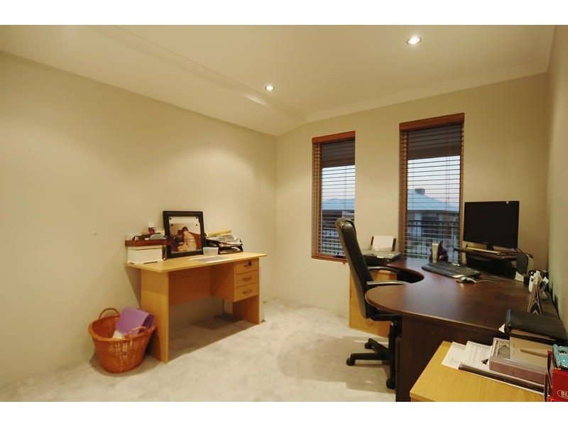 121 Rosegreen Avenue, Butler WA 6036