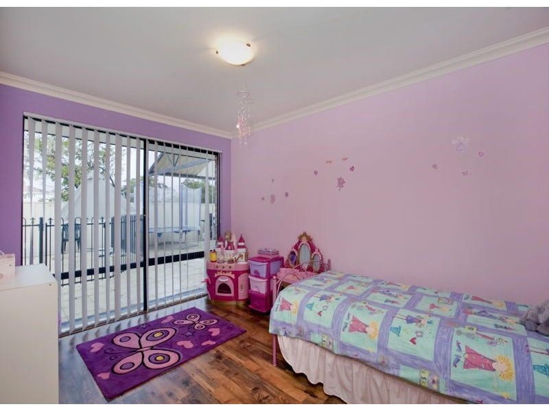 14 Cranston Loop, Kinross WA 6028