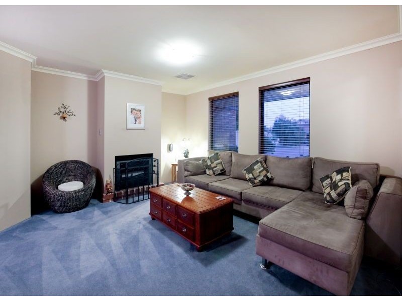 14 Cranston Loop, Kinross WA 6028