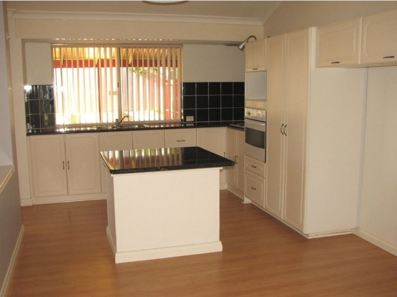 18 Fisherton Circuit, Kinross WA 6028