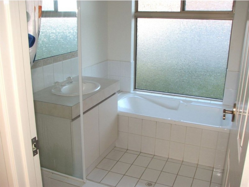 18 Fisherton Circuit, Kinross WA 6028