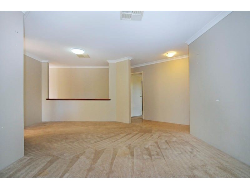 4 Lamas Grove, Landsdale WA 6065