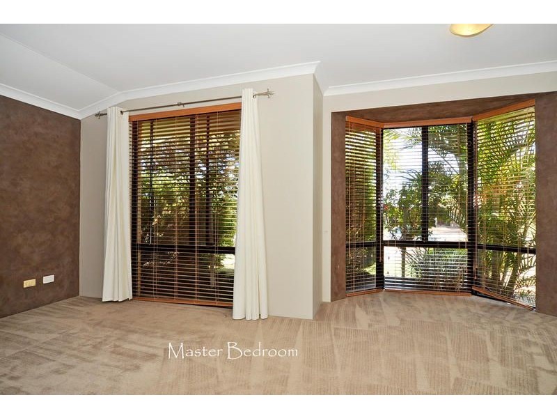 4 Lamas Grove, Landsdale WA 6065