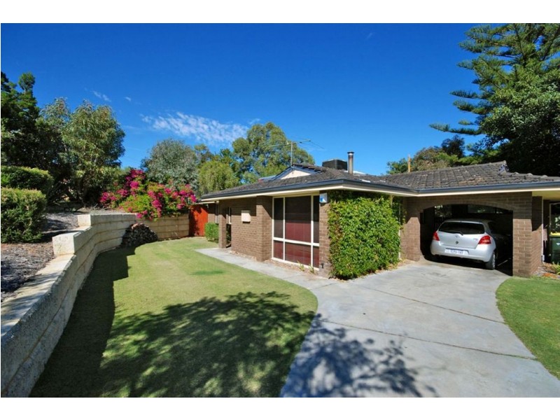 12 Albion Street, Craigie WA 6025